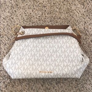 Michael Kors tote